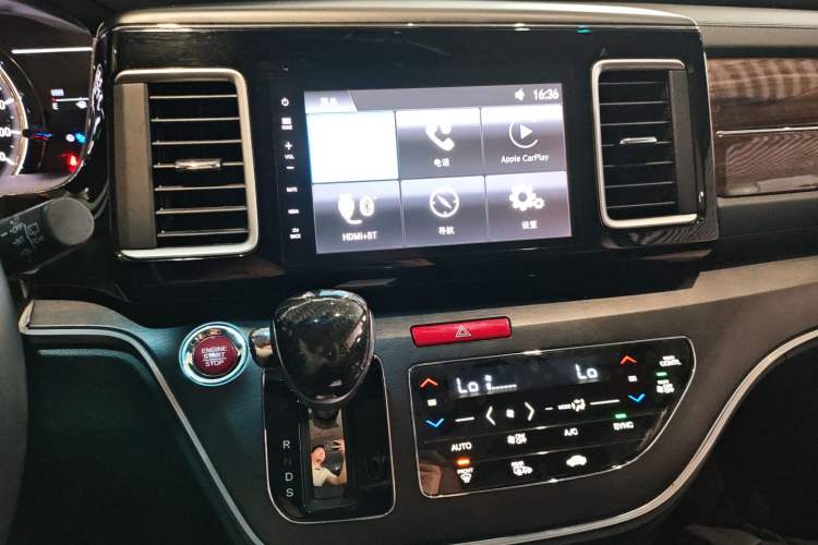 Used Honda Elysion 2016 2.4L Luxury Edition