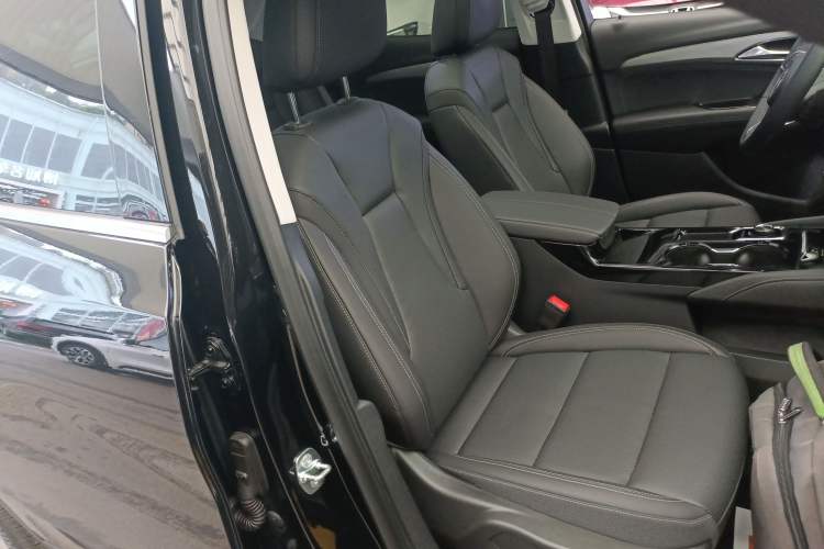 Used Buick Envision 2025 25T Entry-Grade Platinum Edition
