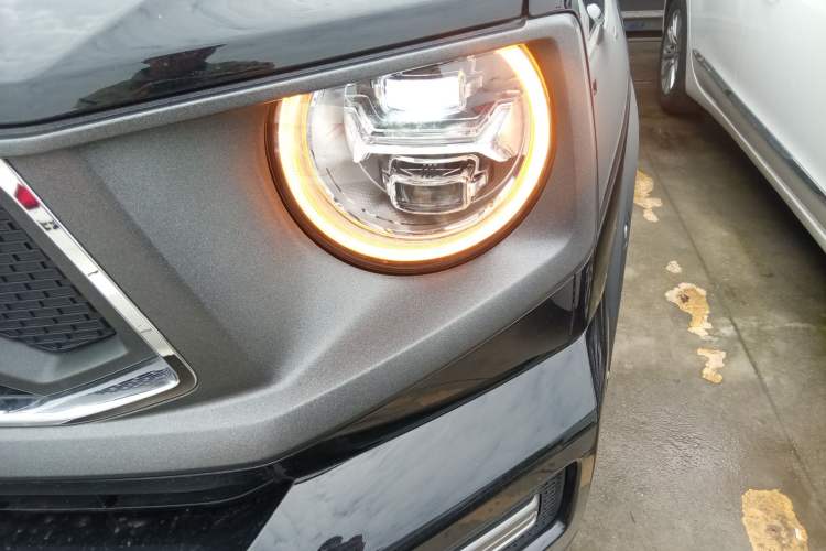 Used Haval H Dog 2023 1.5T Two-Wheel Drive Chao Ye Version Plus Left Front Headlight