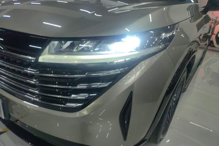 Used Nissan Pathfinder 2024 380 VC-TURBO Four-Wheel Drive Intelligent Driving Version 6 Seats Left Front Headlight