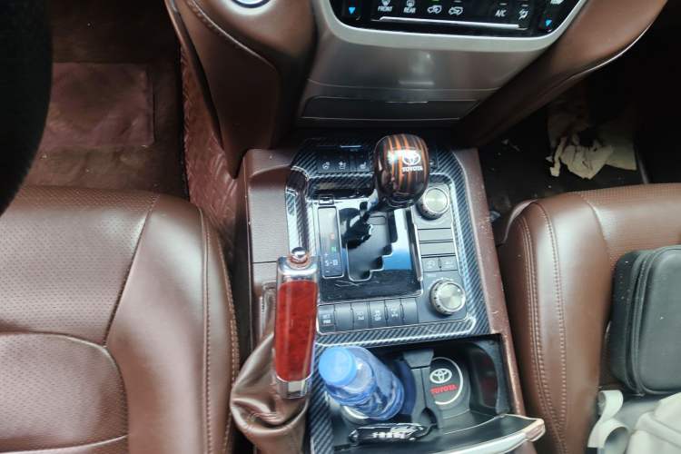 Used Toyota Land Cruiser 2019 4.0L VX-R Lowered Suspension Middle East