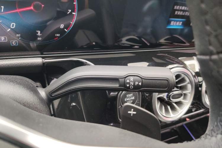 Used Mercedes-Benz GLA 2022 Facelifted GLA 200 Gear Lever