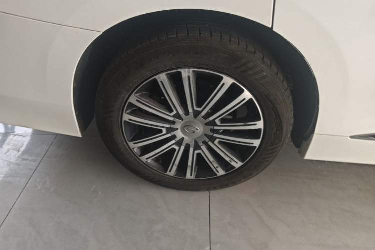 Used GAC Trumpchi M8 2021 Lingxiu Series 390T Ultimate Edition Right Rear Wheel Hub