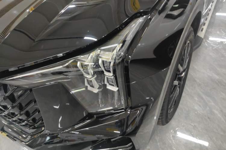 Used GAC Trumpchi GS8 2024 Linghang Series 2.0 TGDI Two-Wheel Drive Luxury Smart Connectivity Version Left Front Headlight