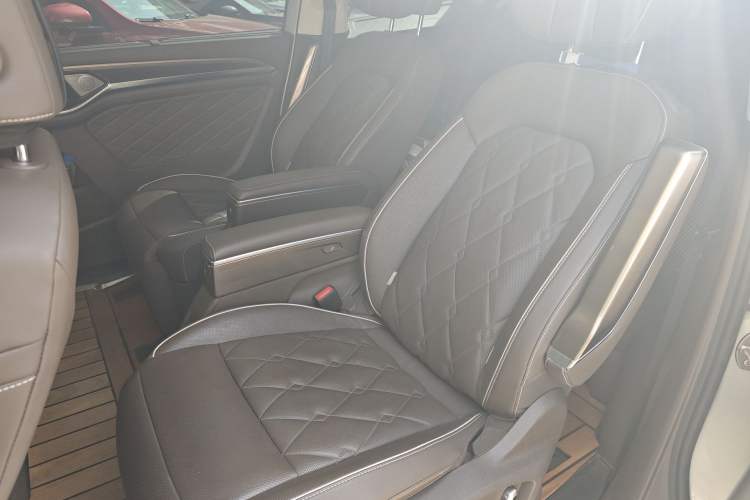 Used Volkswagen Viloran 2020 380TSI Prestige Edition