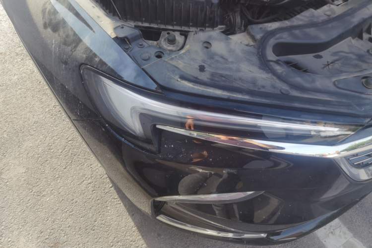 Used Buick Enclave 2022 652T Two-Wheel-Drive Prestige 7-Seater Right Front Headlight