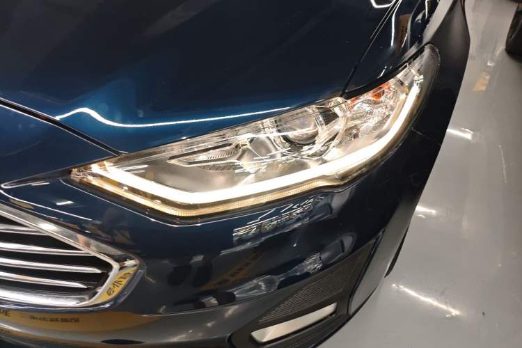 Used Ford Mondeo New Energy 2018 2.0 PHEV Smart-Controlled Fashion Edition China VI Standard Left Front Headlight