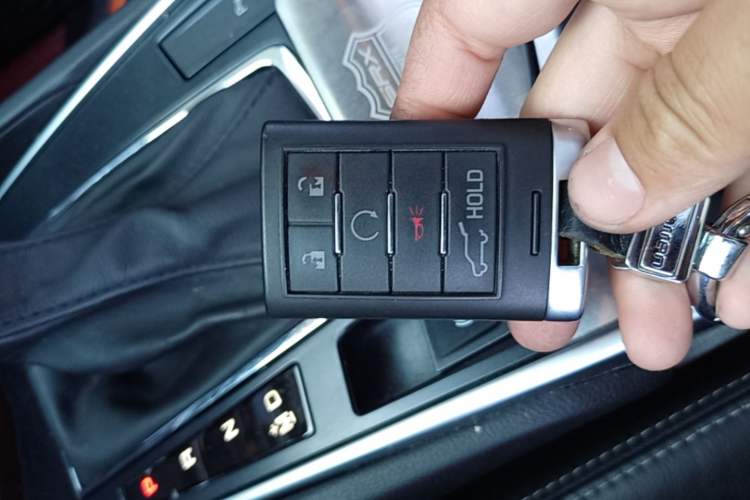 Used Cadillac SRX 2014 3.0L Leading Model