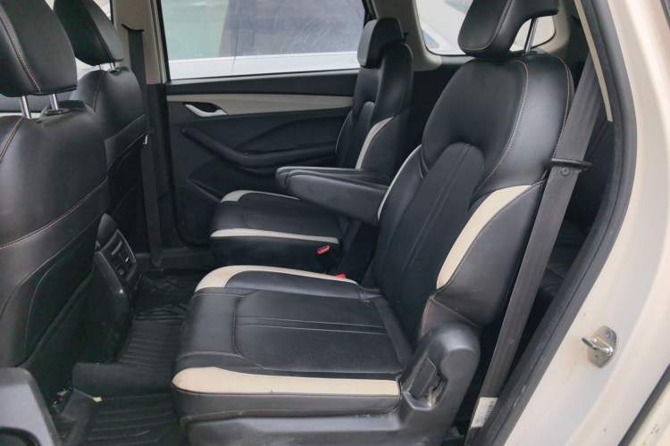 Used Baojun 360 2019 Revised Version 1.5L Manual Elite China VI Left Rear Seat