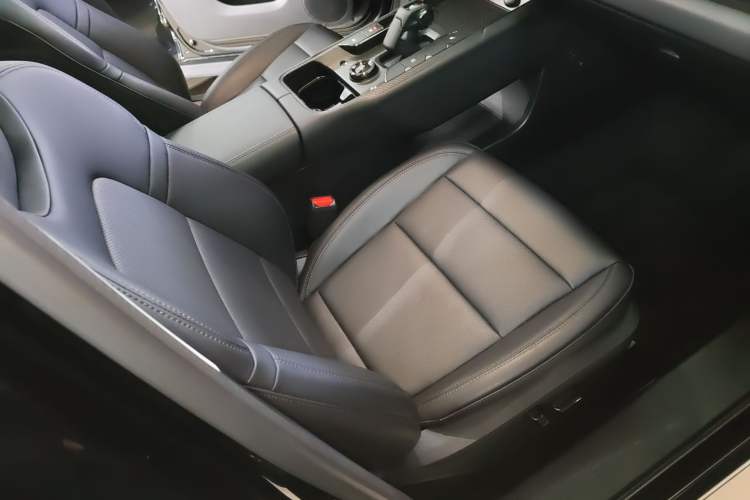 Used Haval Raptor New Energy 2024 Hi4 102 Pro Right Front Seat