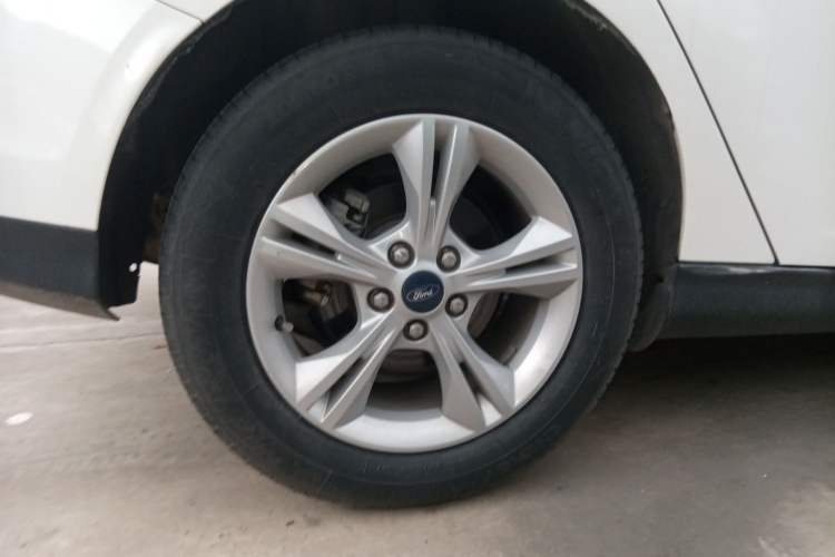 Used Ford Focus 2012 Hatchback 1.6L Automatic Fashion Edition