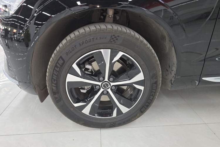 Used Volvo XC60 2026 B5 4x4 Smart Luxury Edition