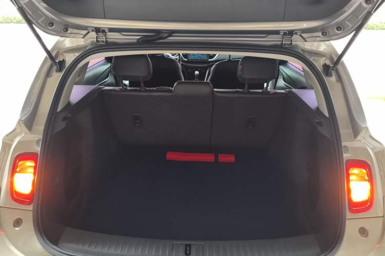 Used Buick Excelle GX 2018 18T Automatic Elite Model
