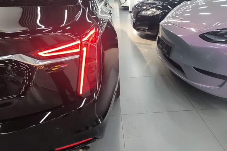 Used Cadillac CT6 2019 28T Luxury Model
