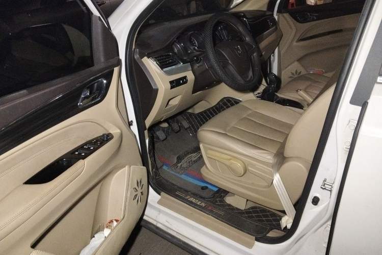 Used Baojun 730 2016 1.5L Manual Luxury Edition 7 Seats