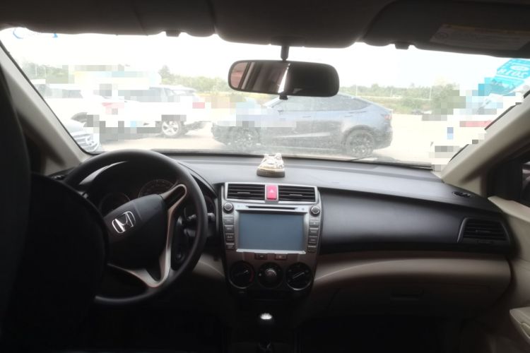 Used Honda City Classic 2012 1.5L manual Comfort version
