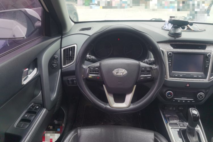 Used Hyundai ix25 2015 1.6L Automatic Two-Wheel-Drive Deluxe DLX Model Steering Wheel