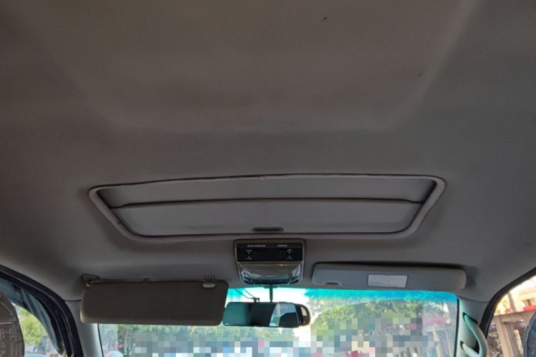 Used FORTHING Lingzhi 2015 M3 1.6L 7-Seater Luxury Model
