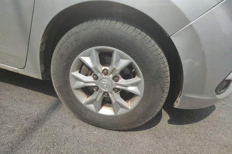 Used SAIC MAXUS G10 2014 2.0T Automatic Elite Edition