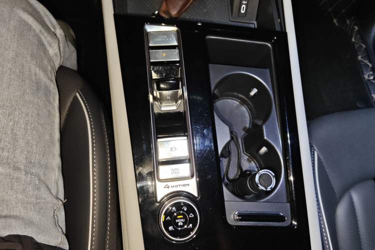 Used Volkswagen Teramont 2022 380TSI Four-Wheel Drive Prestige Luxury Edition Gear Lever