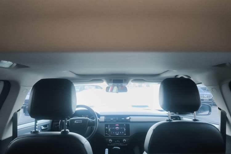 Used Qoros 3 2016 Urban SUV 1.6T Automatic Zhiyue Model