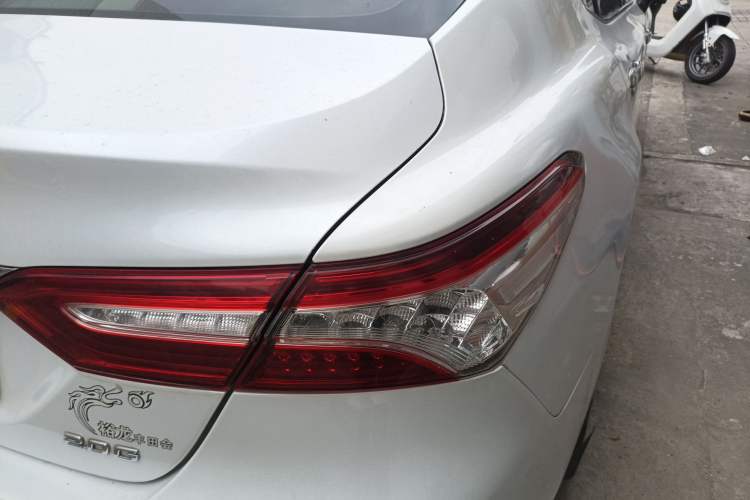 Used Toyota Camry 2018 2.0G Luxury Edition
