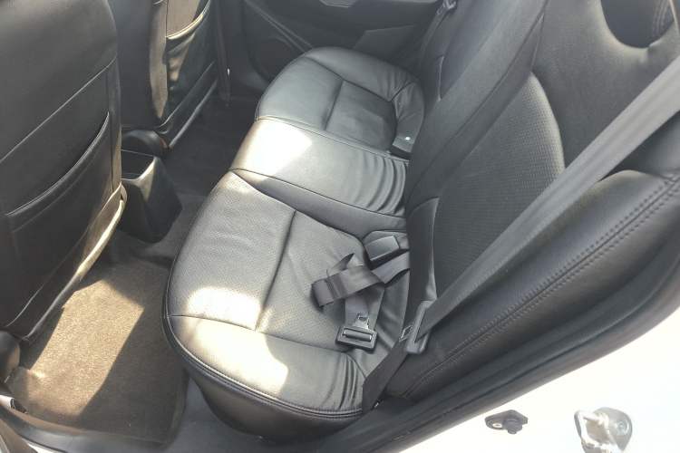 Used Kia K2 2015 Sedan 1.4L Automatic GLS