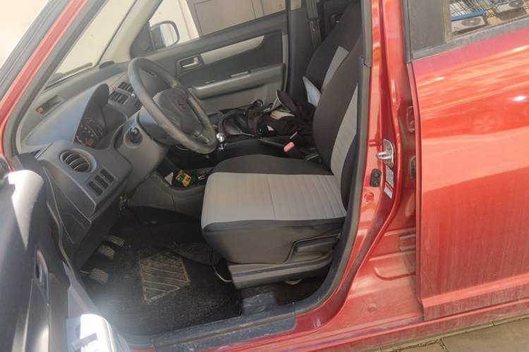 Used Suzuki Swift 2013 1.3L Manual Value Edition Left Front Seat