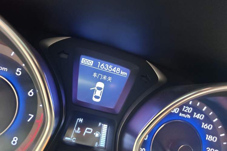 Used Hyundai Elantra (5th Generation / Langdong) 2015 1.6L Automatic Luxury Model
