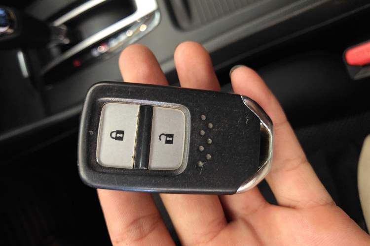 Used Honda Jade 2014 1.8L Automatic Comfort Elite Version 5 Seats
