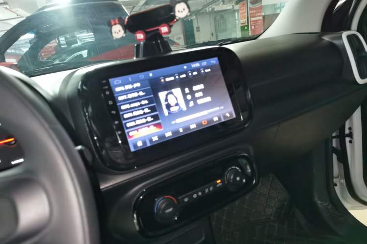 Used Roewe Clever 2022 311km QiQi BoBo Edition