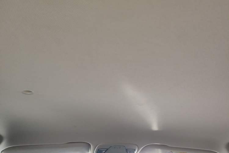 Used Geely Auto Vision X3 2019 Upgraded Model 1.5L Manual Elite Version
