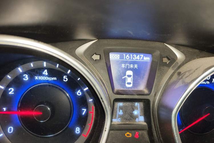 Used Hyundai Elantra (5th Generation / Langdong) 2015 1.6L Manual Leading Model
