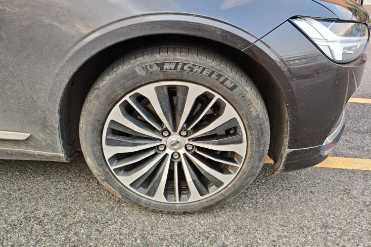 Used Volvo S90 2025 B5 Zhiyi Luxury Edition Right Front Wheel Hub