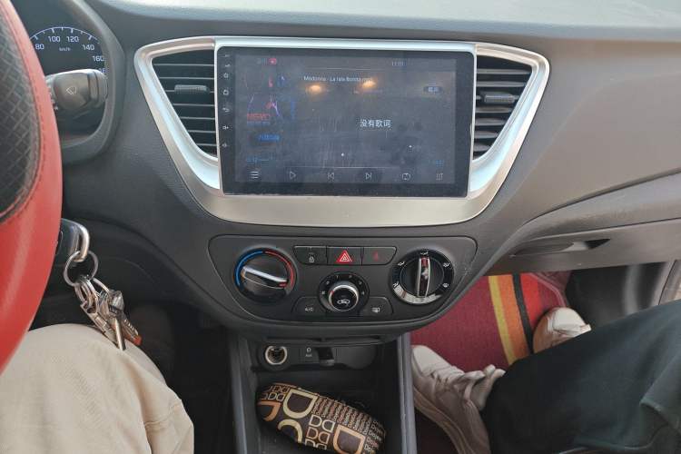 Used Hyundai Verna (new generation) 2016 1.4L Manual Cool Edition GLS
