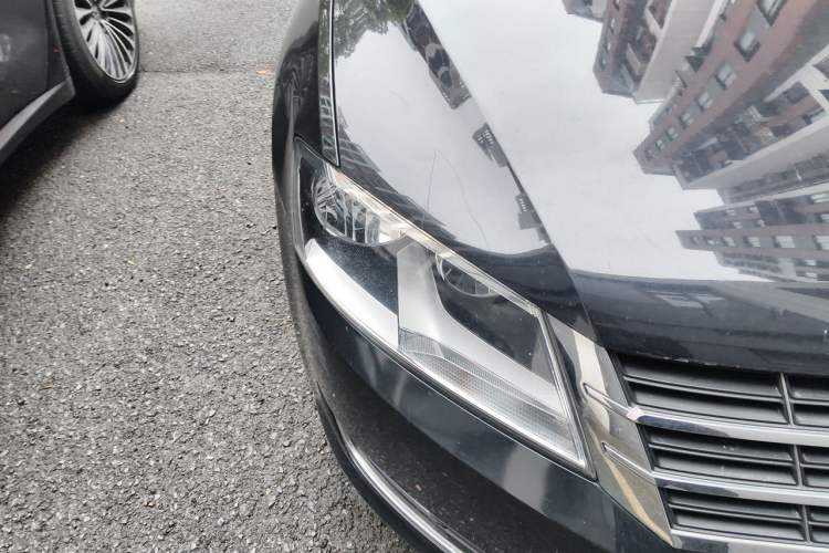 Used Volkswagen Lavida 2013 Restyled Classic 1.6L Automatic Comfort Edition Right Front Headlight