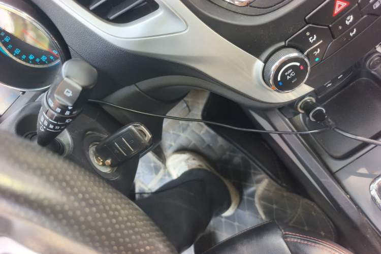 Used CHANGAN CS35 2015 1.6L Automatic Luxury Model China IV Standard
