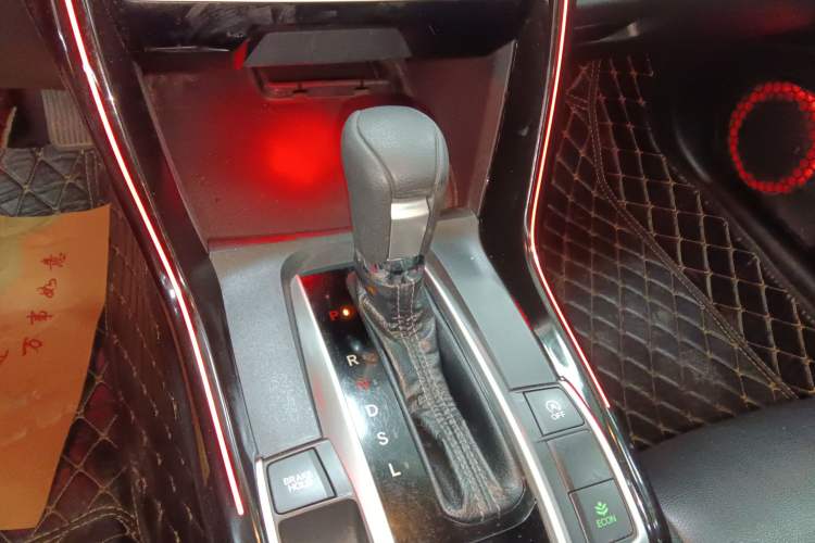 Used Honda Civic 2016 220TURBO CVT Luxury Edition