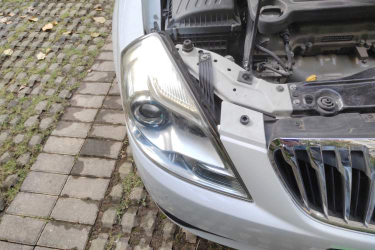 Used Buick Excelle 2015 1.5L Automatic Classic Model
