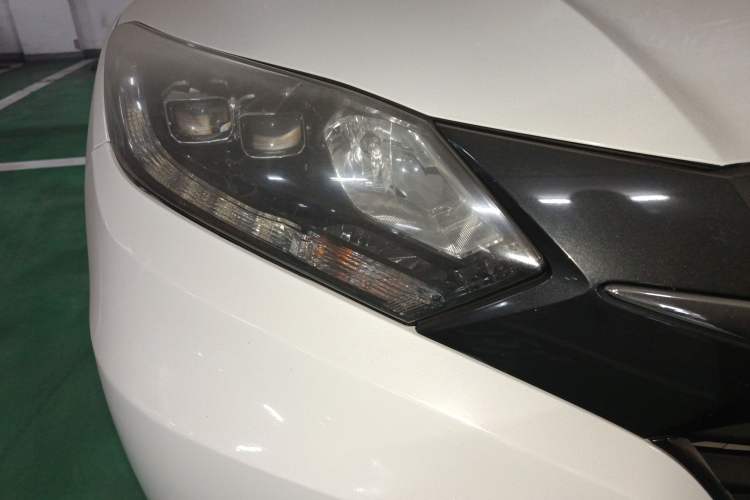 Used Honda Vezel 2015 1.8L CVT 2WD Luxury Model