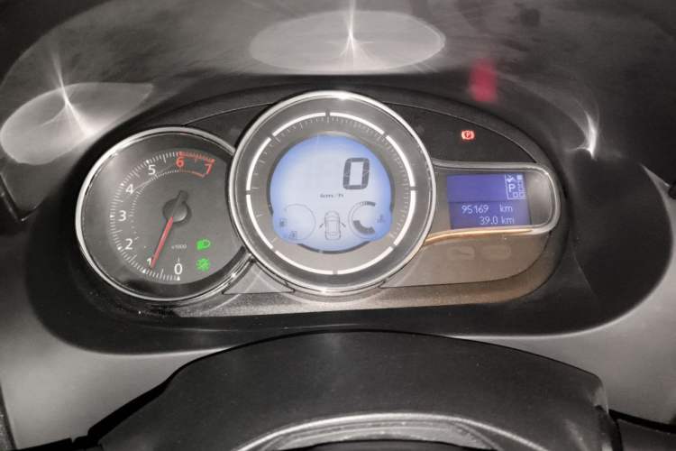 Used Renault Fluence 2015 2.0L Fashion Edition
