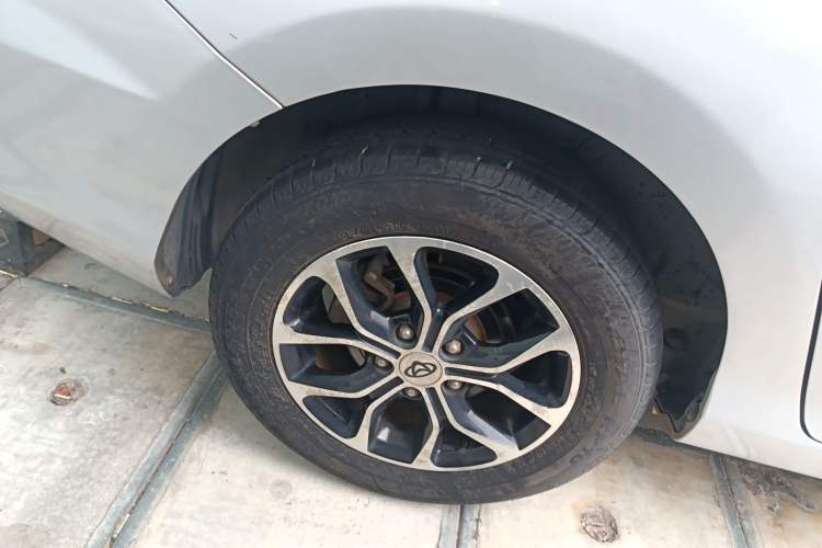 Used CHANGAN KAICHENG Oushang A600 2016 1.5L Manual Elite 7-Seater Exterior 5