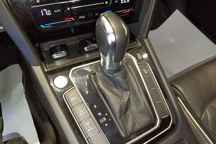 Used Volkswagen Magotan GTE Plug-in Hybrid 2022 GTE Luxury Model