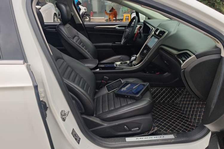 Used Ford Mondeo 2013 2.0L GTDi 200 Fashion Edition