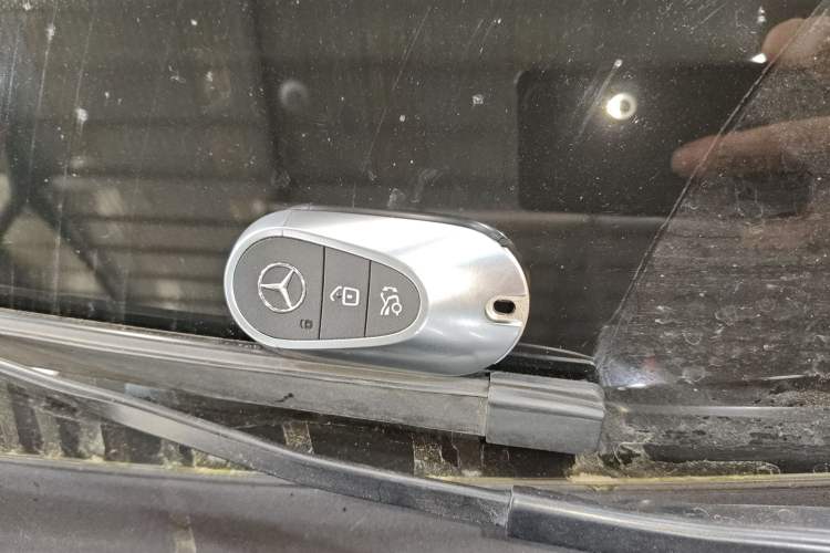 Used Mercedes-Benz E-Class 2025 E 300 L Stylish Model Interior 1