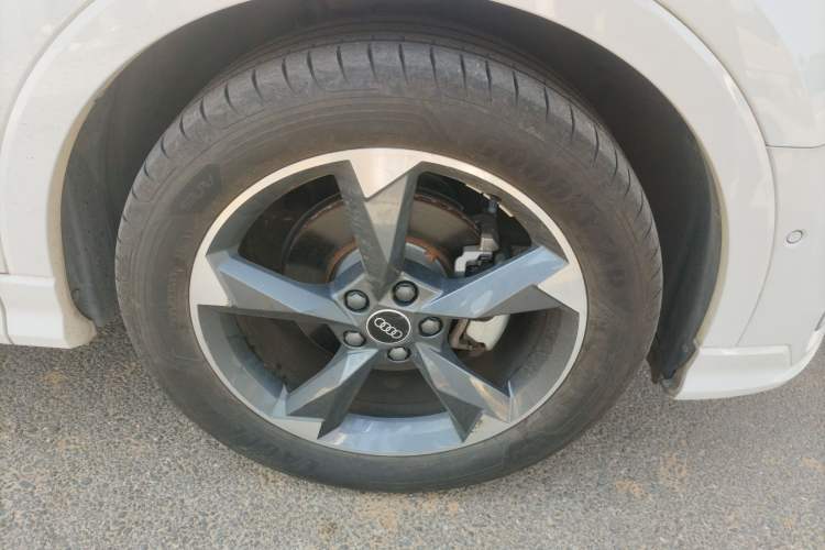 Used Audi Q3 2023 35 TFSI Fashion Dynamic Model (1.4T)