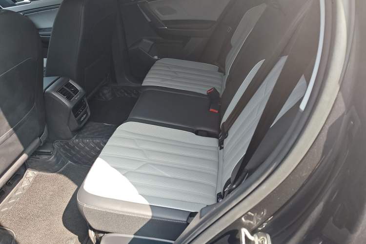 Used Volkswagen Tayron 2023 330TSI Two-Wheel-Drive Luxury Plus Advanced Version