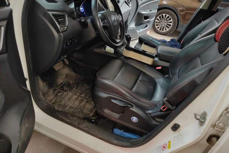 Used Changan CS75 2014 1.8T Automatic Elite Model China IV Standard
