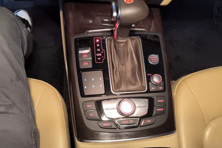 Used Audi A6L 2012 30 FSI Comfort Model Gear Lever