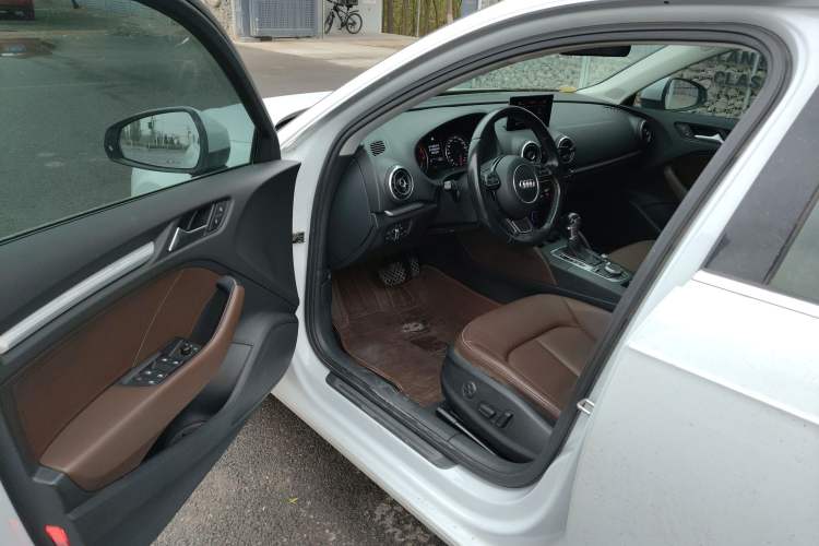 Used Audi A3 2014 Sportback 35 TFSI Automatic Comfort Model
